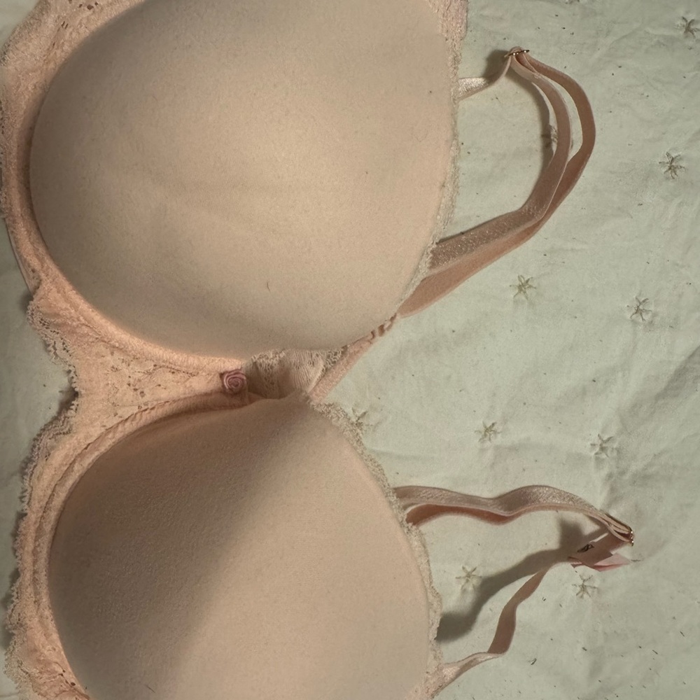 Victoria's Secret Blush Lace Bra